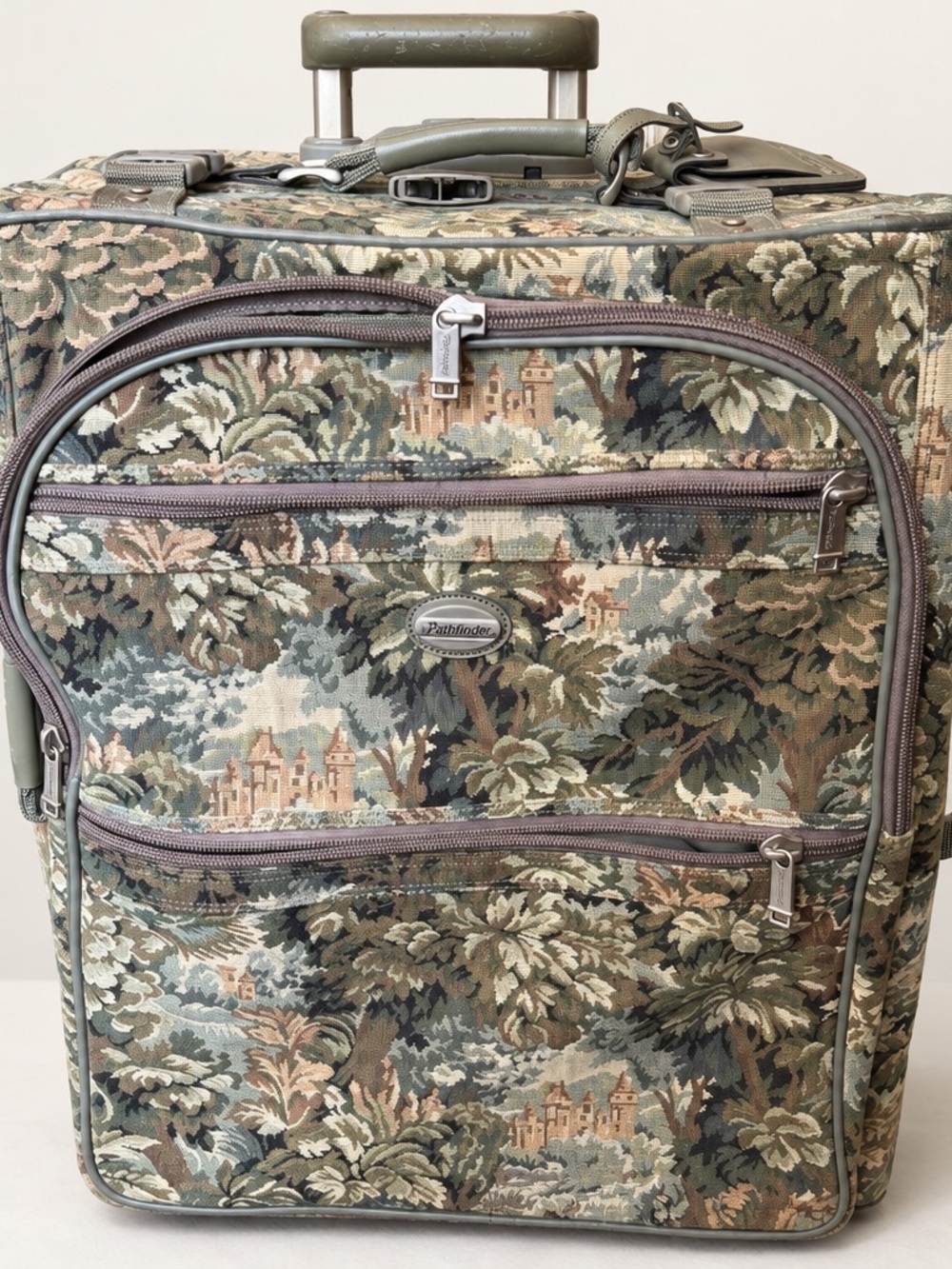Vintage Pathfinder Floral Rolling Suitcase in Sage and Beige